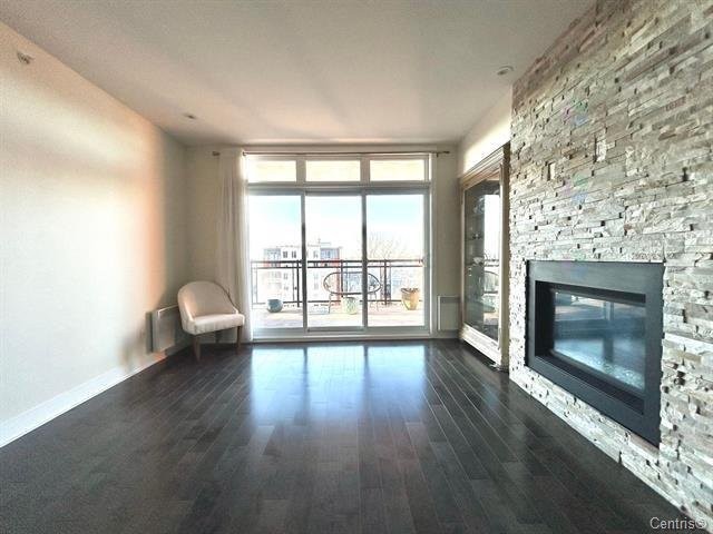 









2160


Av. Terry-Fox

, 711,
Laval (Chomedey),




QC
H7T3B7

