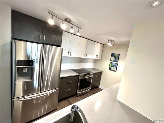 









2160


Av. Terry-Fox

, 711,
Laval (Chomedey),




QC
H7T3B7

