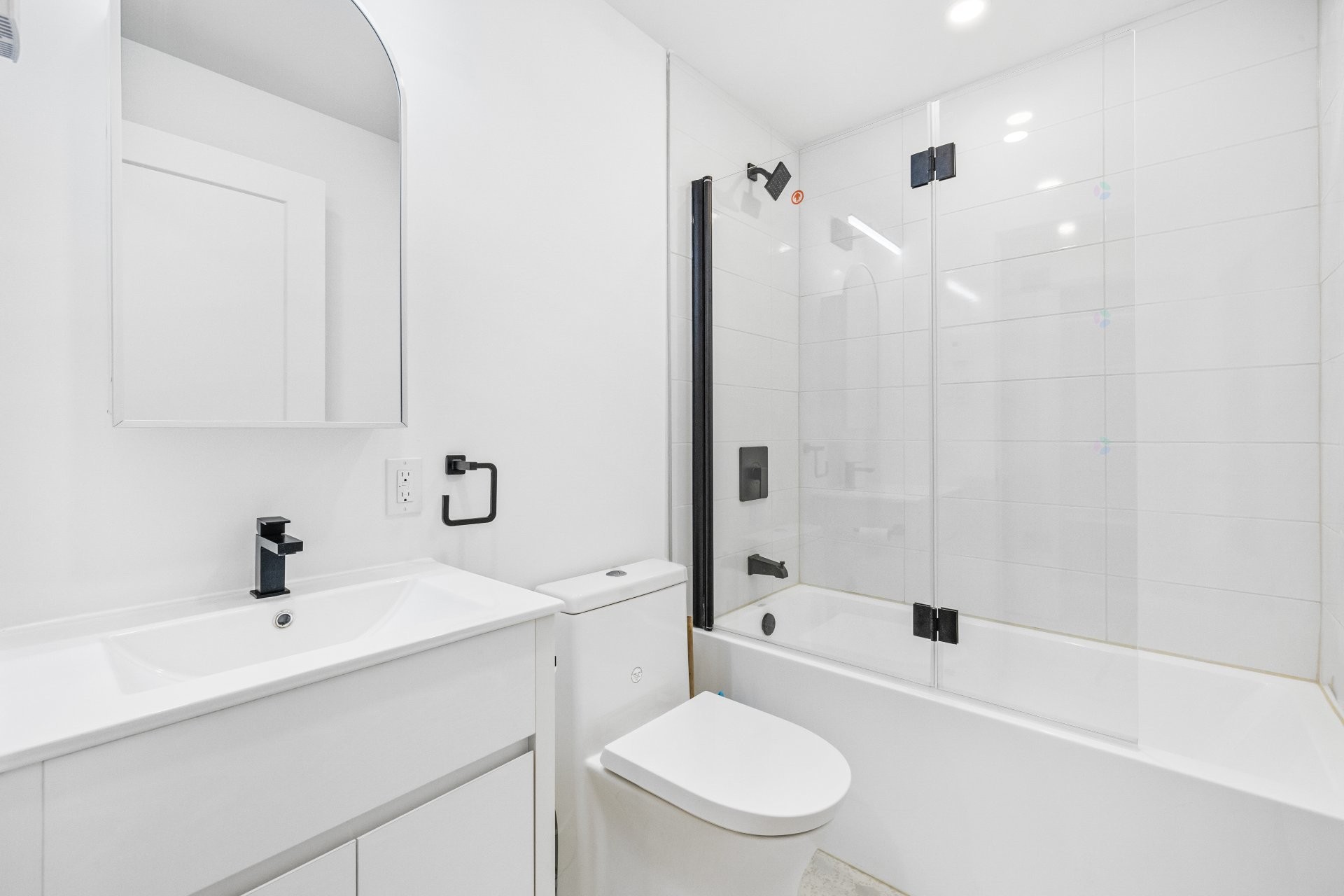 









8538

 - 8548


Rue St-Denis

,
Montréal (Villeray/Saint-Michel/Parc-Extension),




QC
H2P2H2

