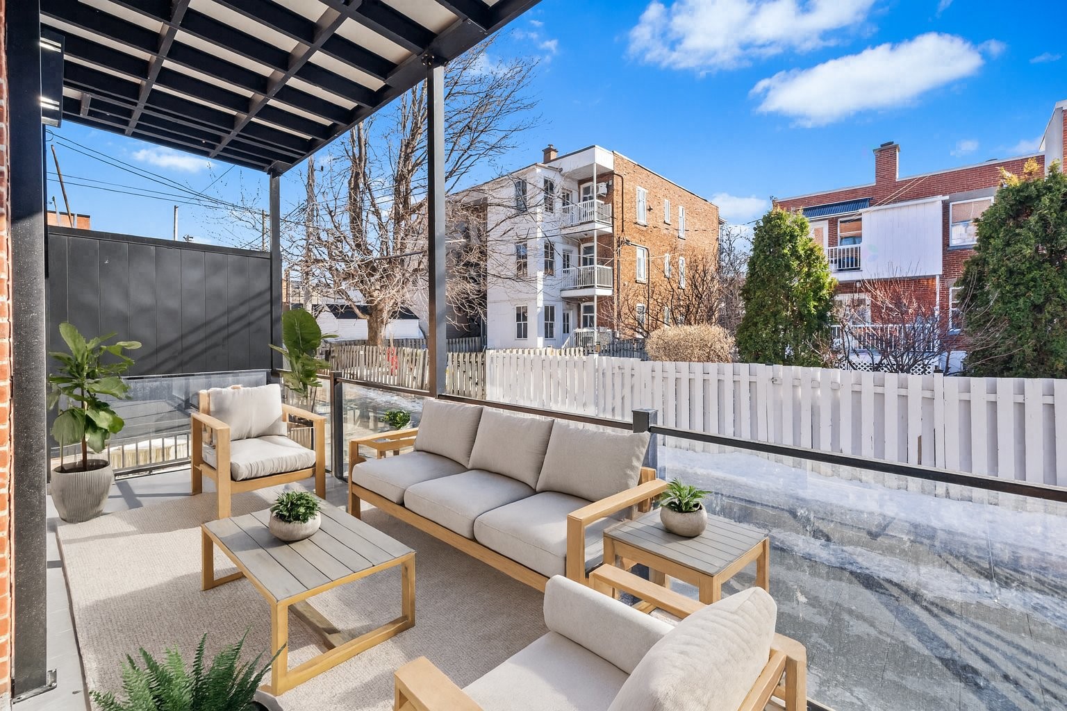 









8538

 - 8548


Rue St-Denis

,
Montréal (Villeray/Saint-Michel/Parc-Extension),




QC
H2P2H2

