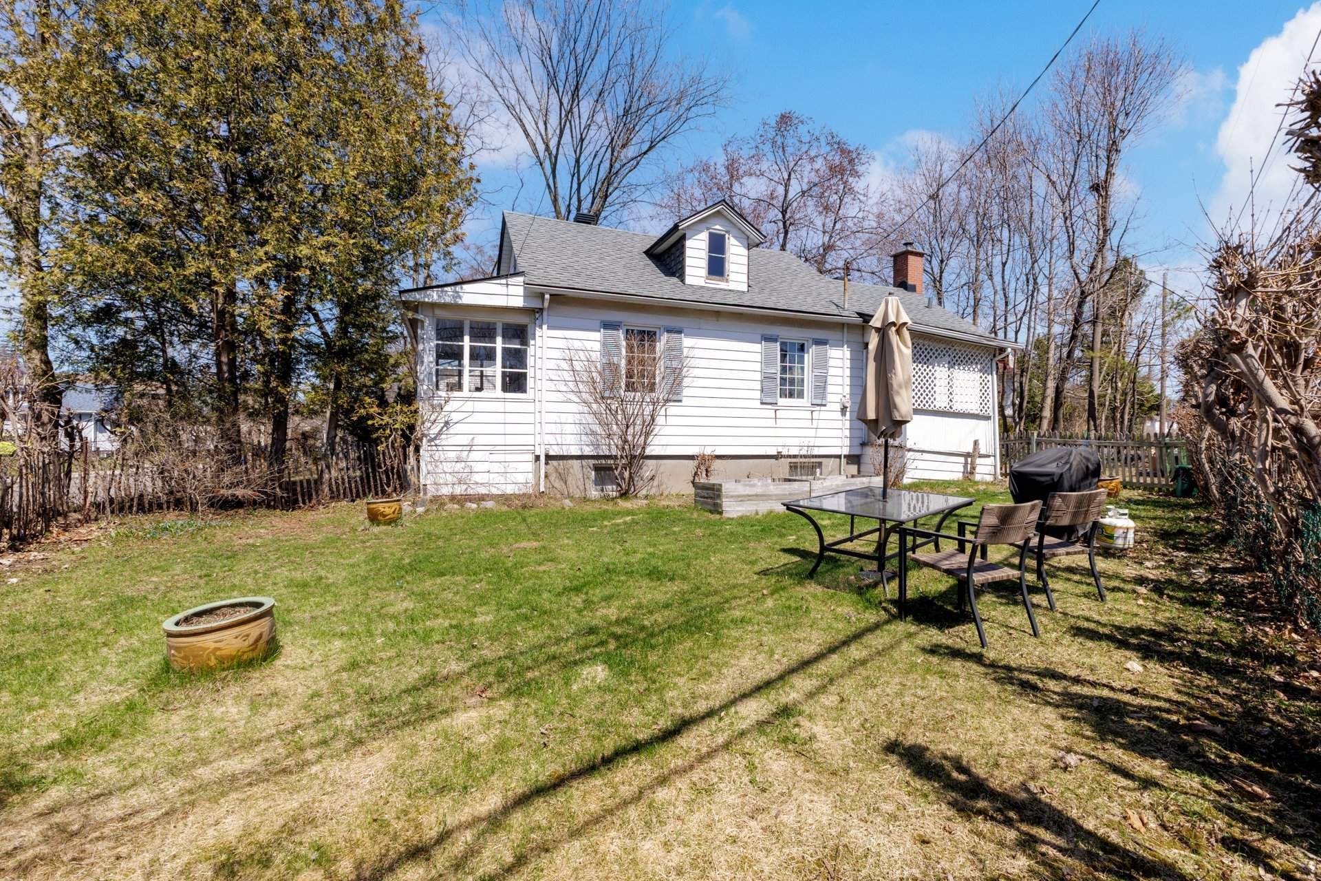 









25


Av. Queen

,
Pointe-Claire,




QC
H9R4G1

