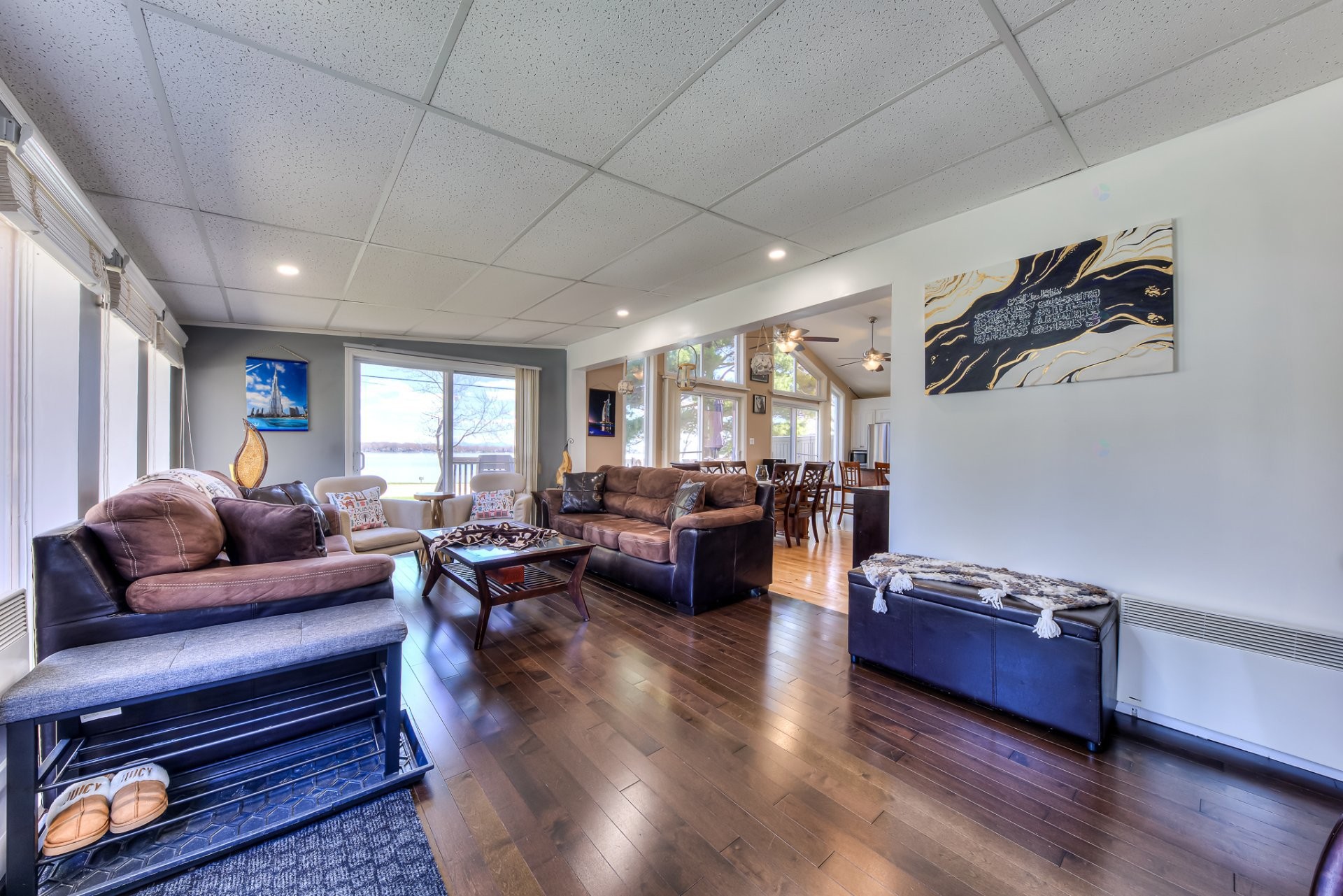 









471


Av. de Venise O.

,
Venise-en-Québec,




QC
J0J2K0

