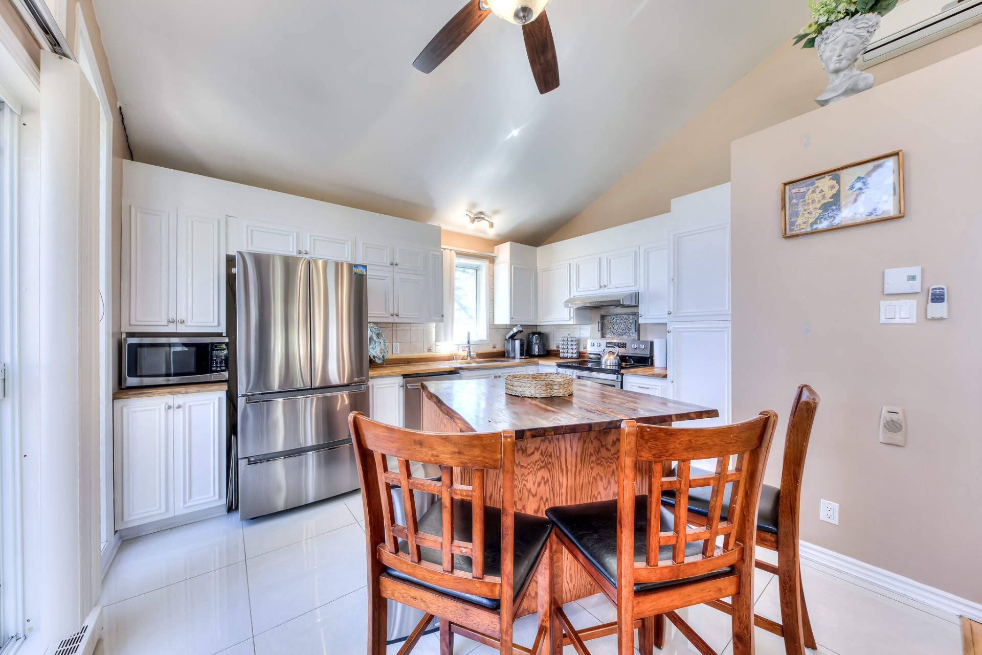 









471


Av. de Venise O.

,
Venise-en-Québec,




QC
J0J2K0

