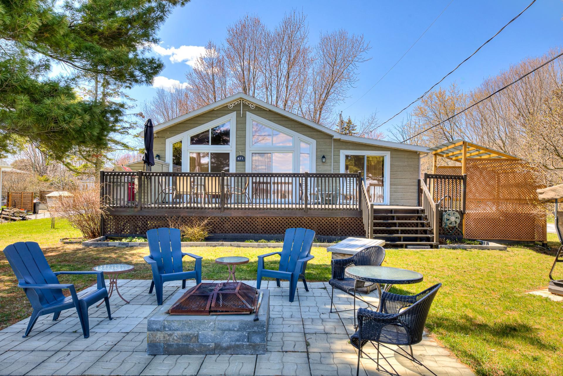 









471


Av. de Venise O.

,
Venise-en-Québec,




QC
J0J2K0

