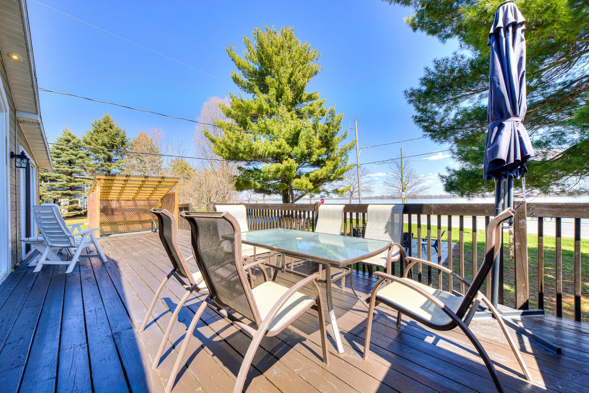 









471


Av. de Venise O.

,
Venise-en-Québec,




QC
J0J2K0

