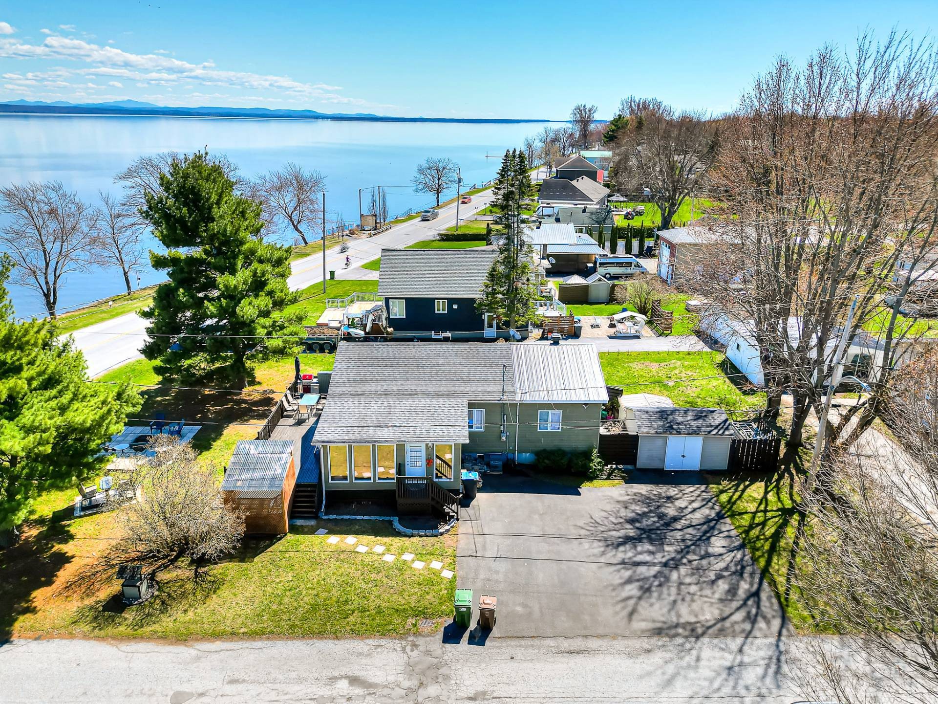 









471


Av. de Venise O.

,
Venise-en-Québec,




QC
J0J2K0

