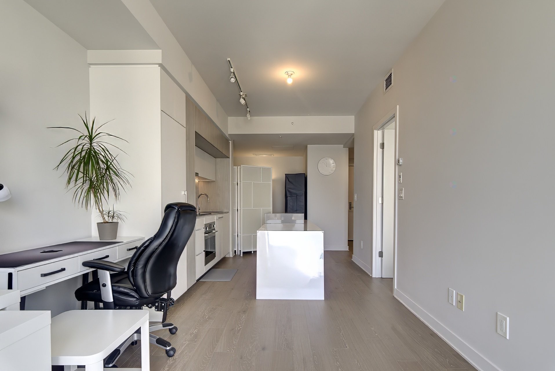 









1188


Rue St-Antoine O.

, 2801,
Montréal (Ville-Marie),




QC
H3C1B4

