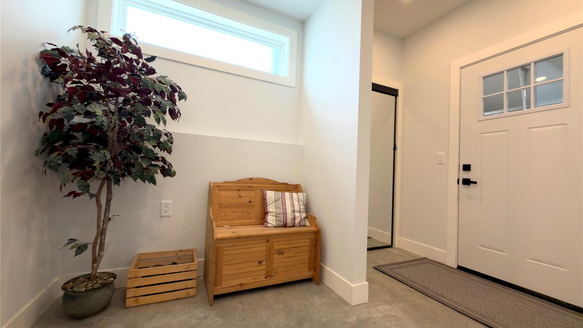 









338


Burne

Avenue,
Kelowna,




BC
V1Y 5P1

