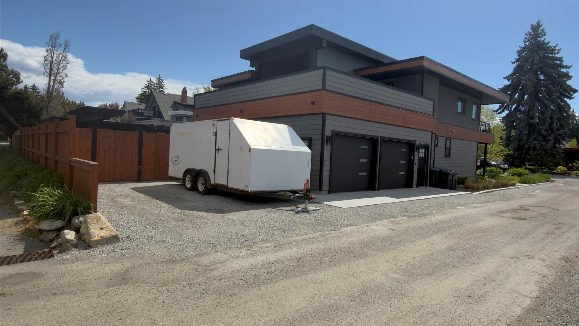 









338


Burne

Avenue,
Kelowna,




BC
V1Y 5P1

