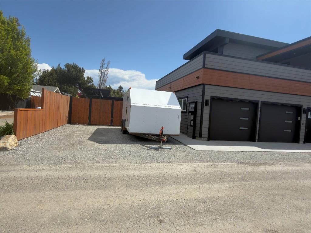 









338


Burne

Avenue,
Kelowna,




BC
V1Y 5P1

