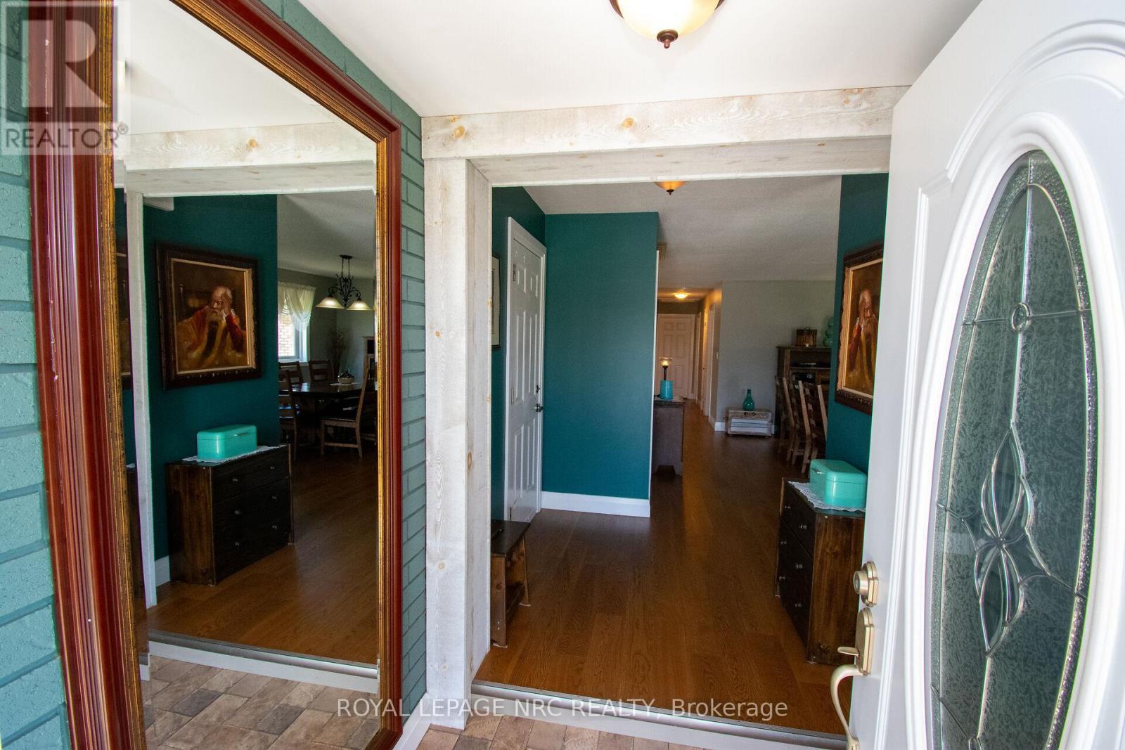 












7296 ALEX AVENUE

,
Niagara Falls (Oldfield),




Ontario
L2G7V4

