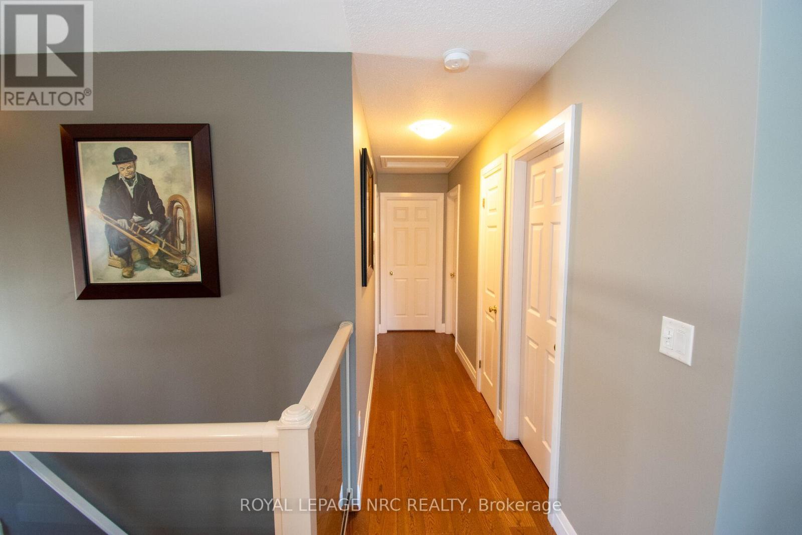 












7296 ALEX AVENUE

,
Niagara Falls (Oldfield),




Ontario
L2G7V4

