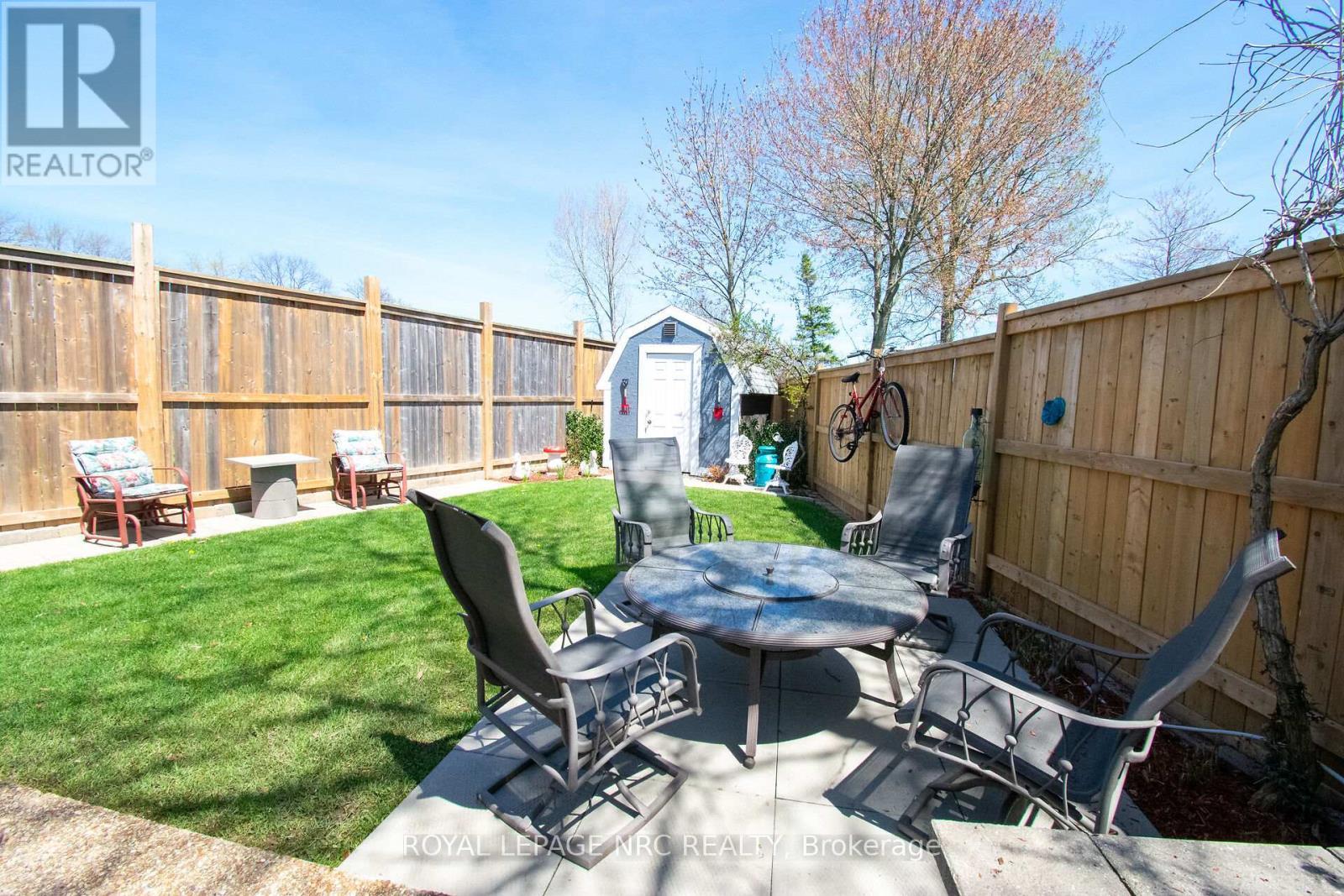 












7296 ALEX AVENUE

,
Niagara Falls (Oldfield),




Ontario
L2G7V4

