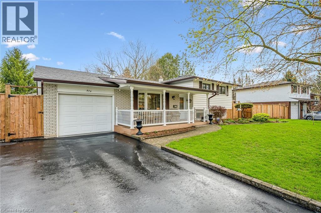 












574 SPRUCEHILL Avenue

,
Waterloo,




Ontario
N2L4V9

