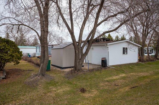 









20


Spine

DR,
Winnipeg,




MB
R2N 1C3

