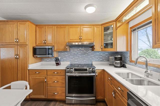 









20


Spine

DR,
Winnipeg,




MB
R2N 1C3

