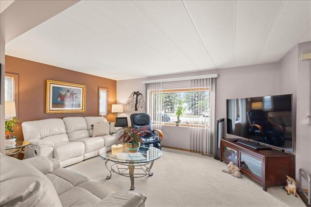 









20


Spine

DR,
Winnipeg,




MB
R2N 1C3

