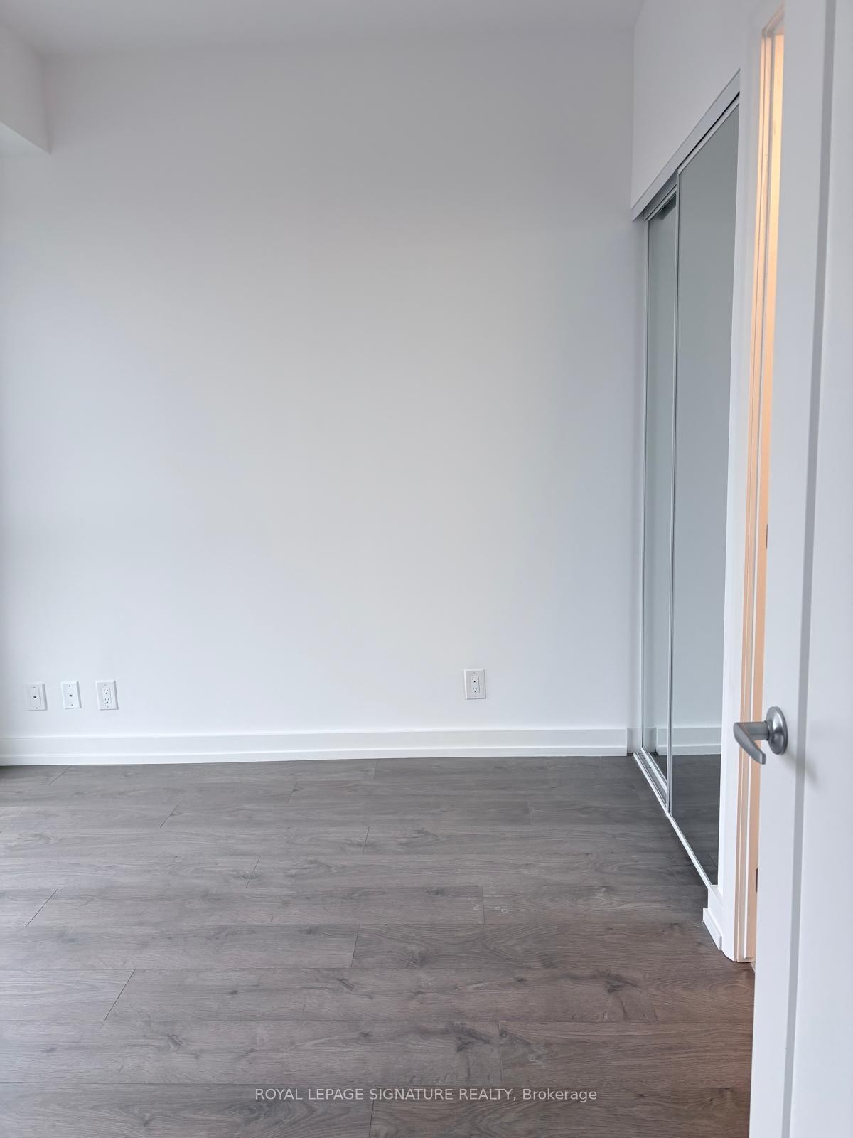 









75


James

Street, 1401,
Hamilton,




ON
L8P 2Y9

