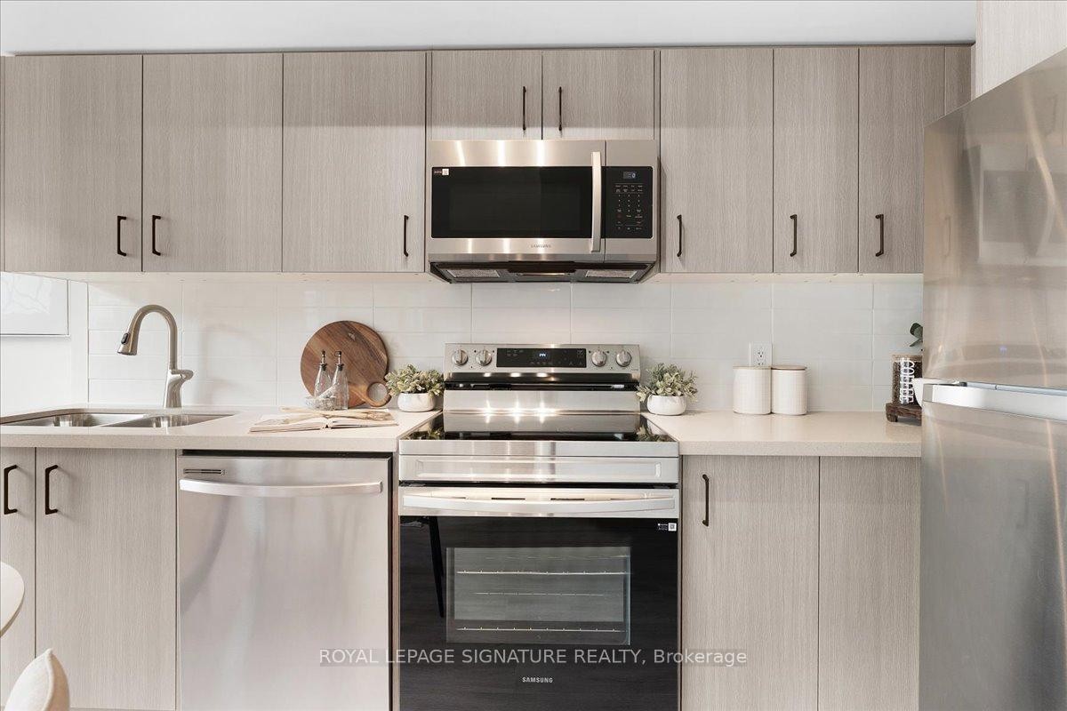 









3427


Sheppard

Avenue East, 306,
Toronto,




ON
M1T 3K5

