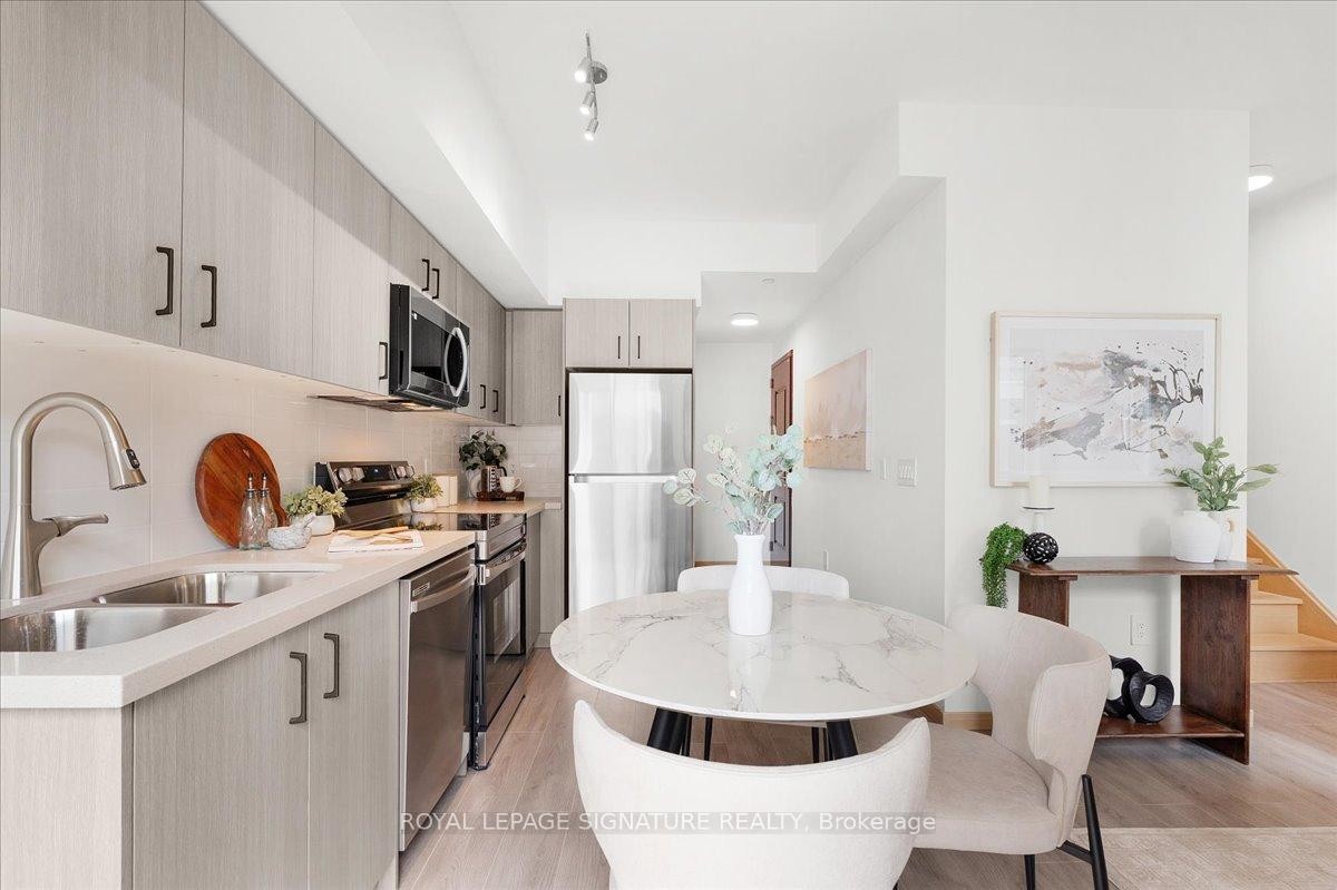 









3427


Sheppard

Avenue East, 306,
Toronto,




ON
M1T 3K5

