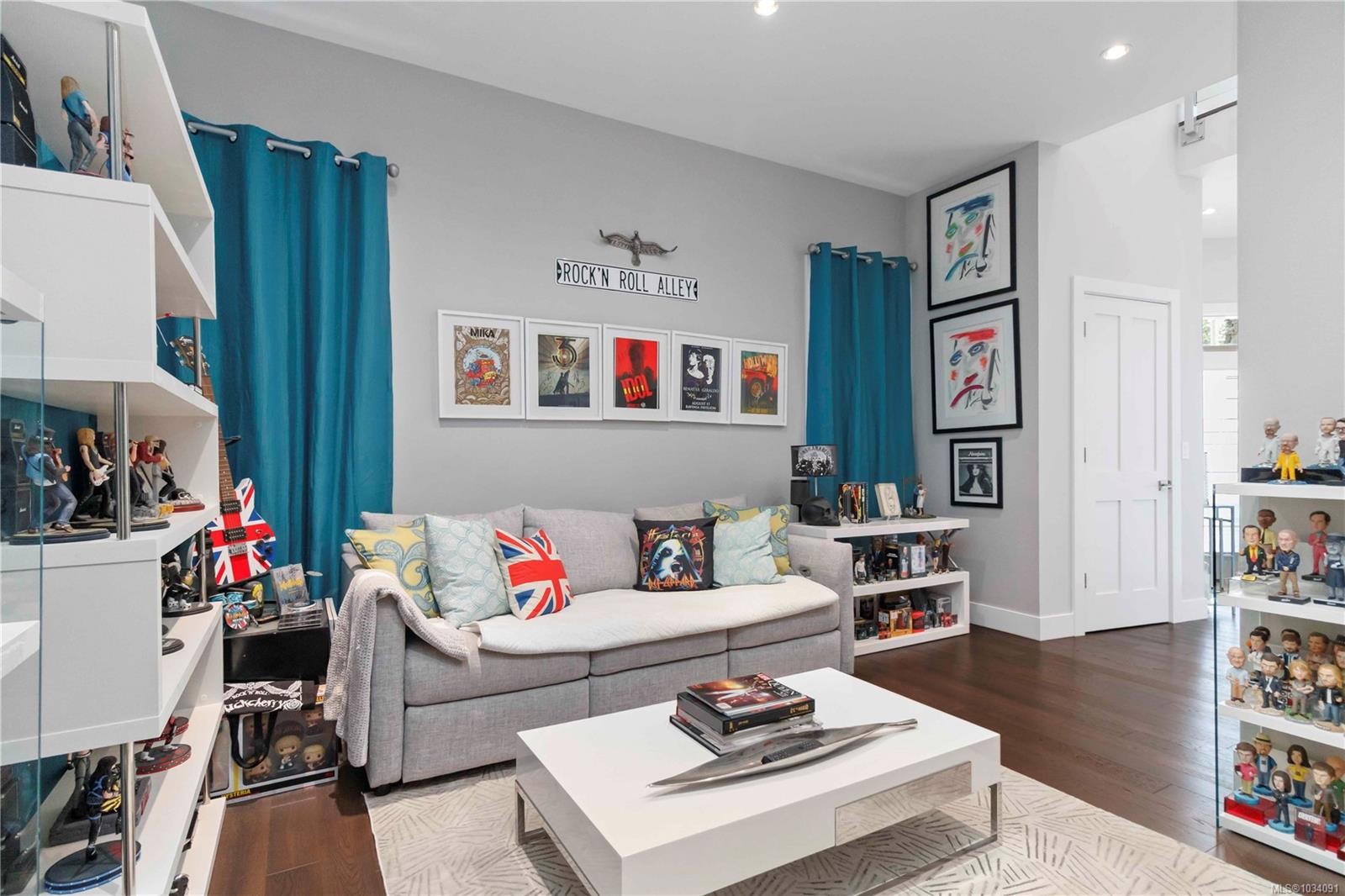 









708


Demel

Pl,
Colwood,




BC
V9C 3L6


