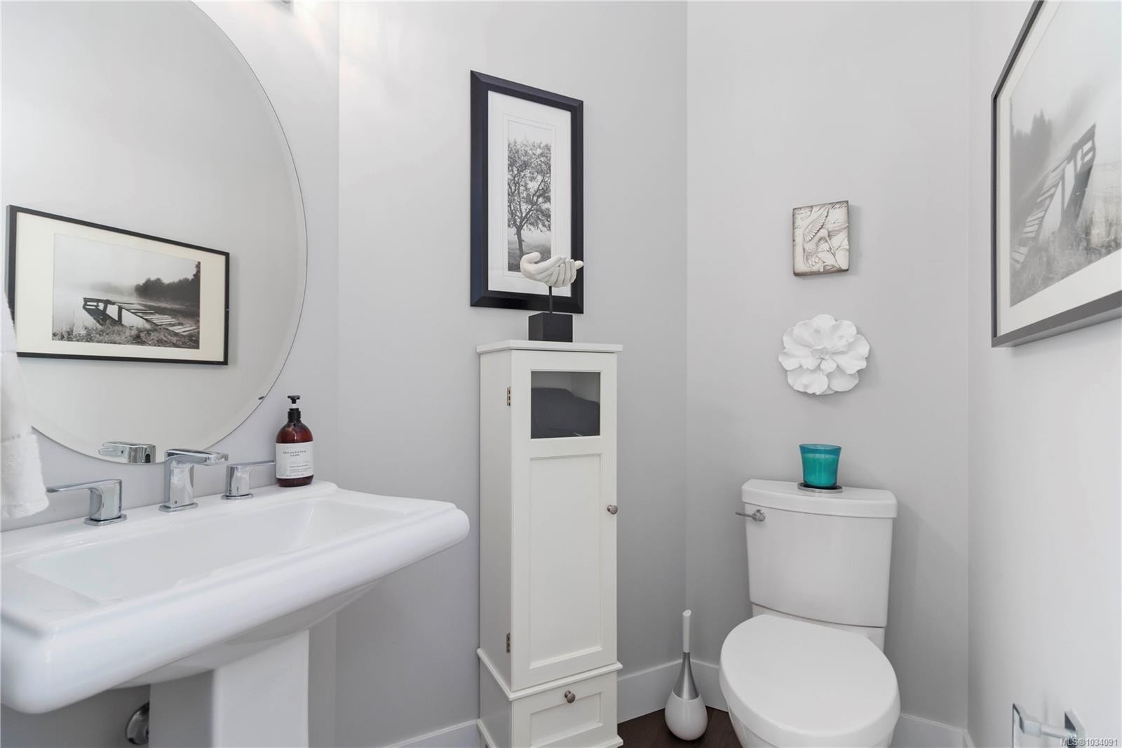 









708


Demel

Pl,
Colwood,




BC
V9C 3L6

