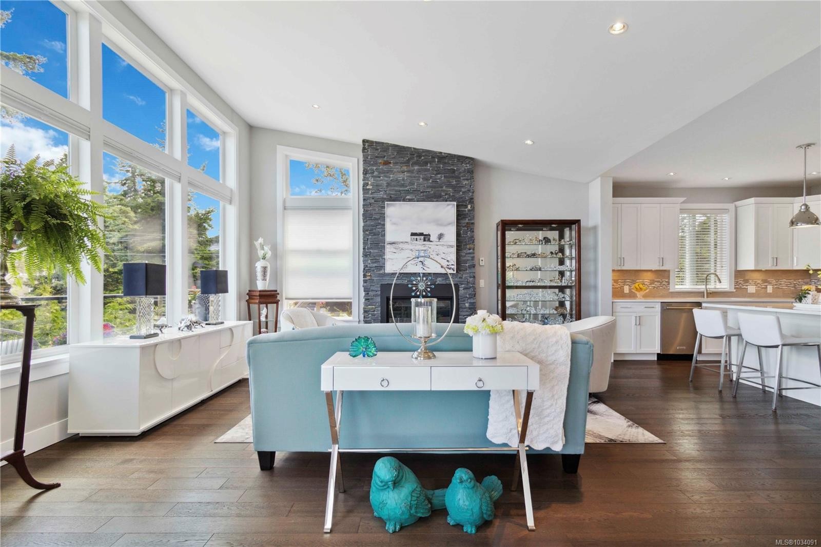 









708


Demel

Pl,
Colwood,




BC
V9C 3L6

