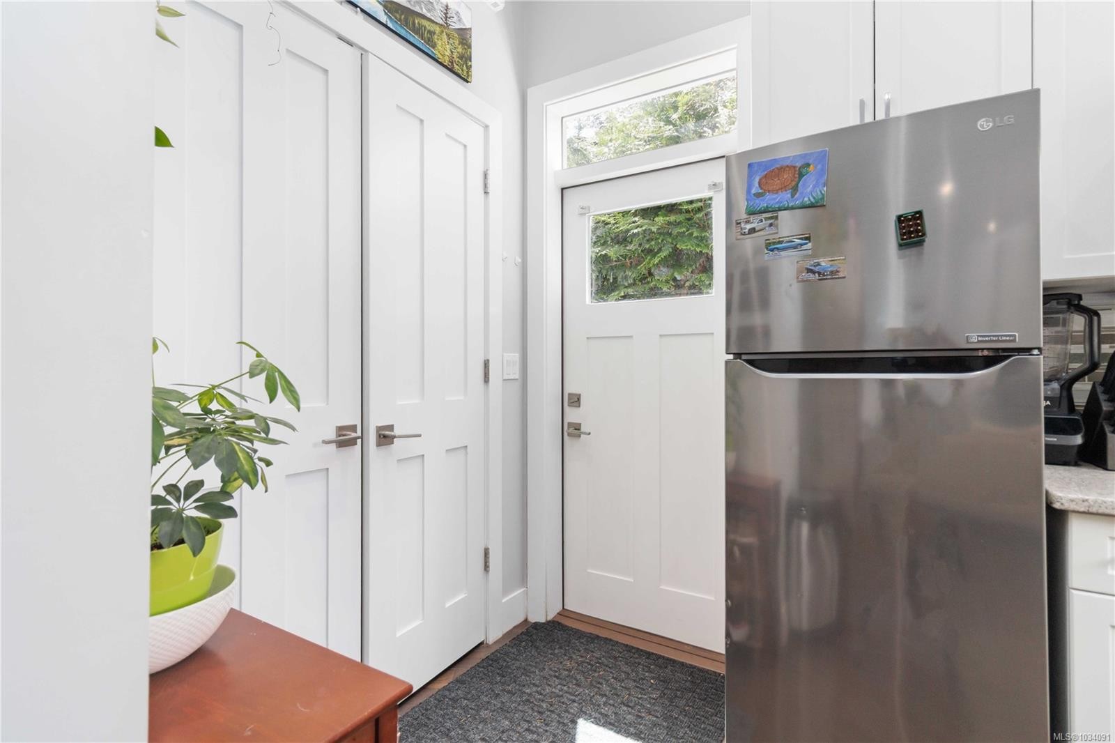 









708


Demel

Pl,
Colwood,




BC
V9C 3L6

