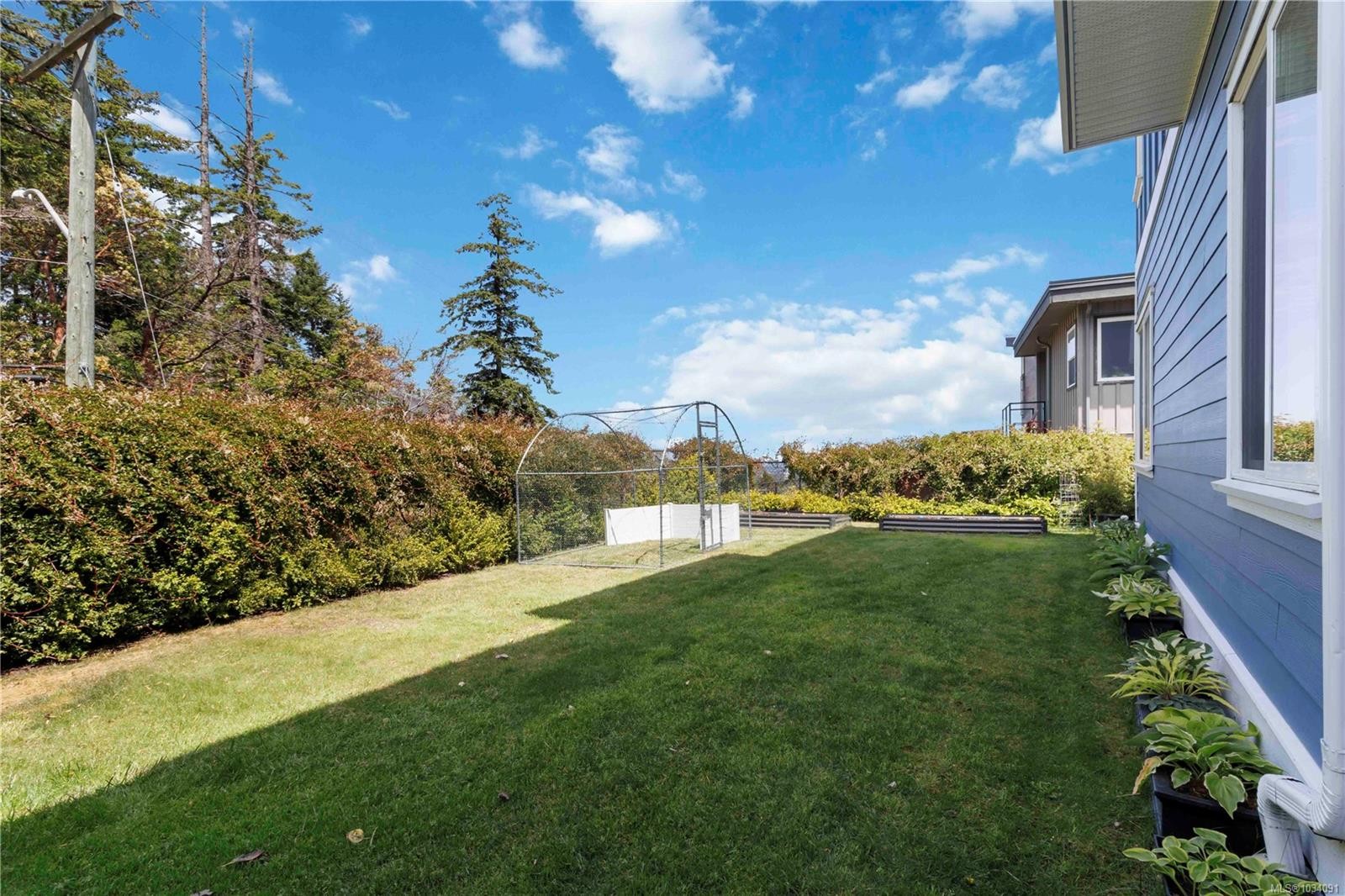 









708


Demel

Pl,
Colwood,




BC
V9C 3L6

