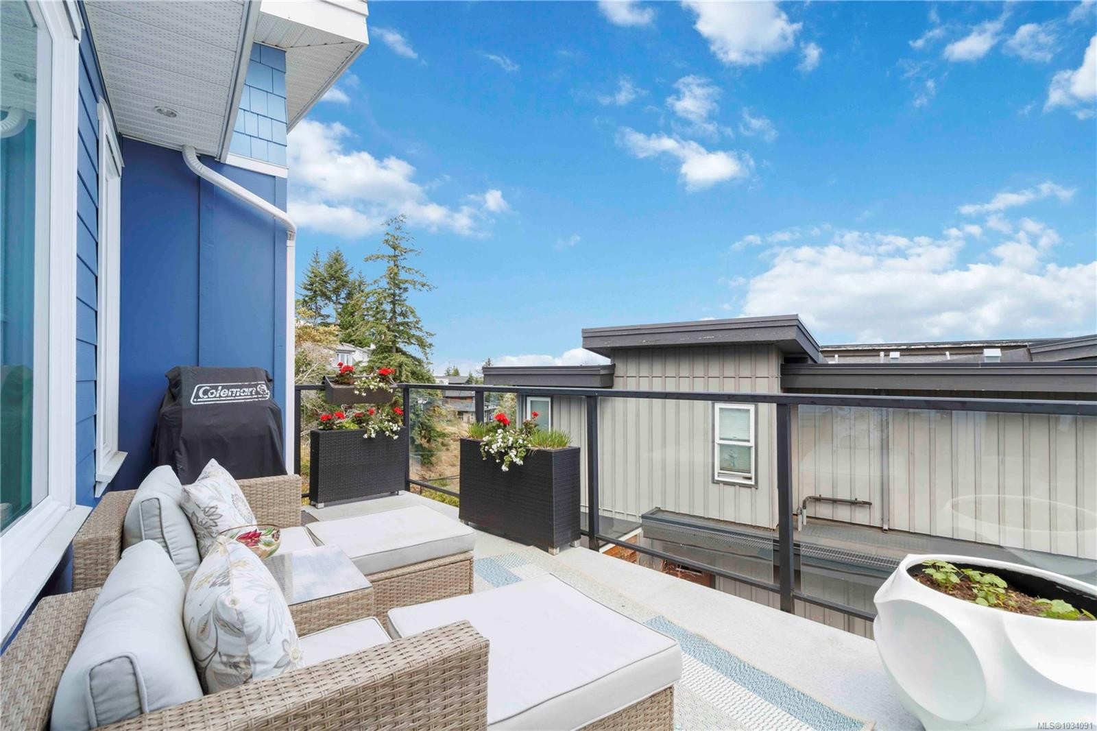









708


Demel

Pl,
Colwood,




BC
V9C 3L6

