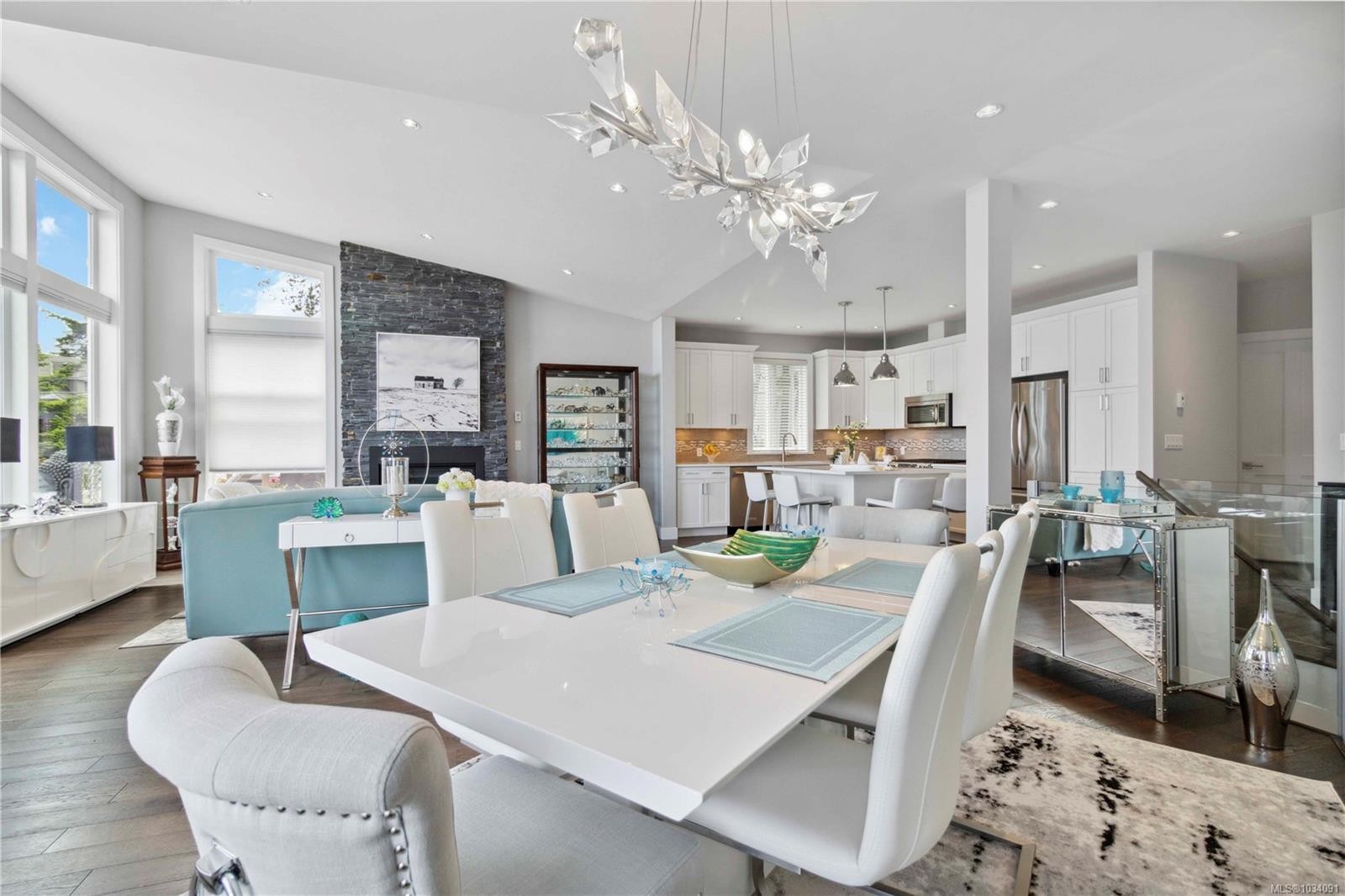 









708


Demel

Pl,
Colwood,




BC
V9C 3L6

