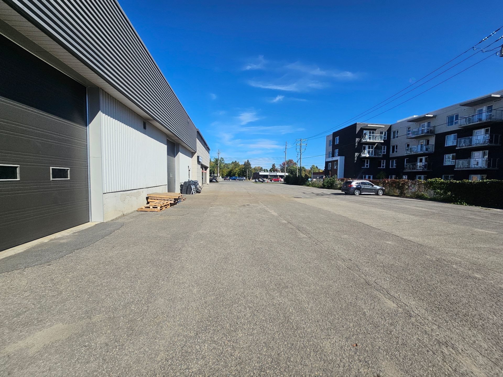 









1053


Boul. du Curé-Labelle

,
Blainville,




QC
J7C2M2

