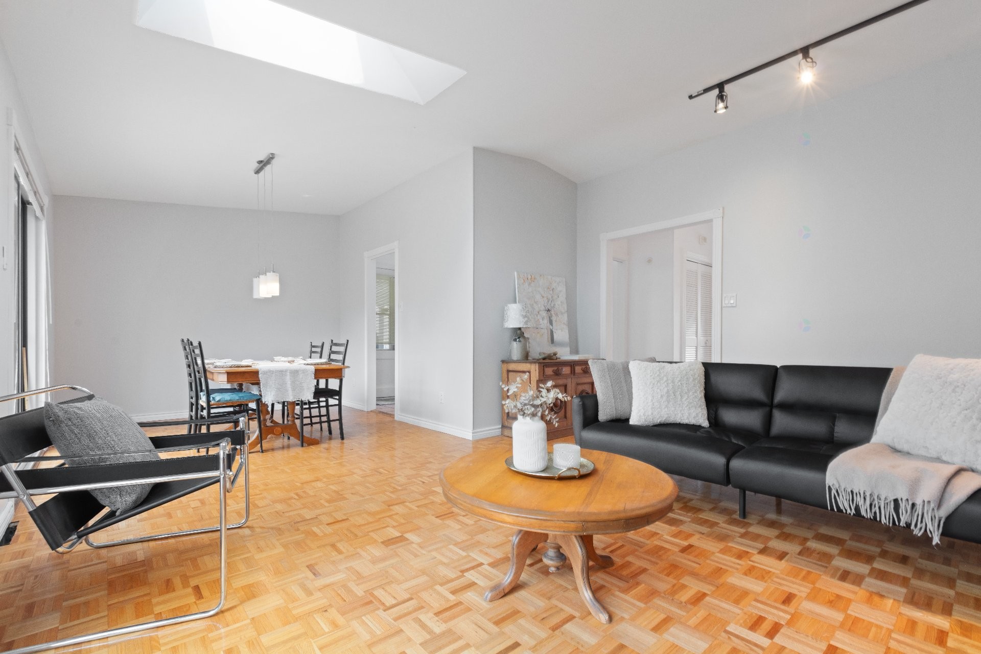 









78


Av. du Lac

,
Sainte-Julie,




QC
J3E2Y9

