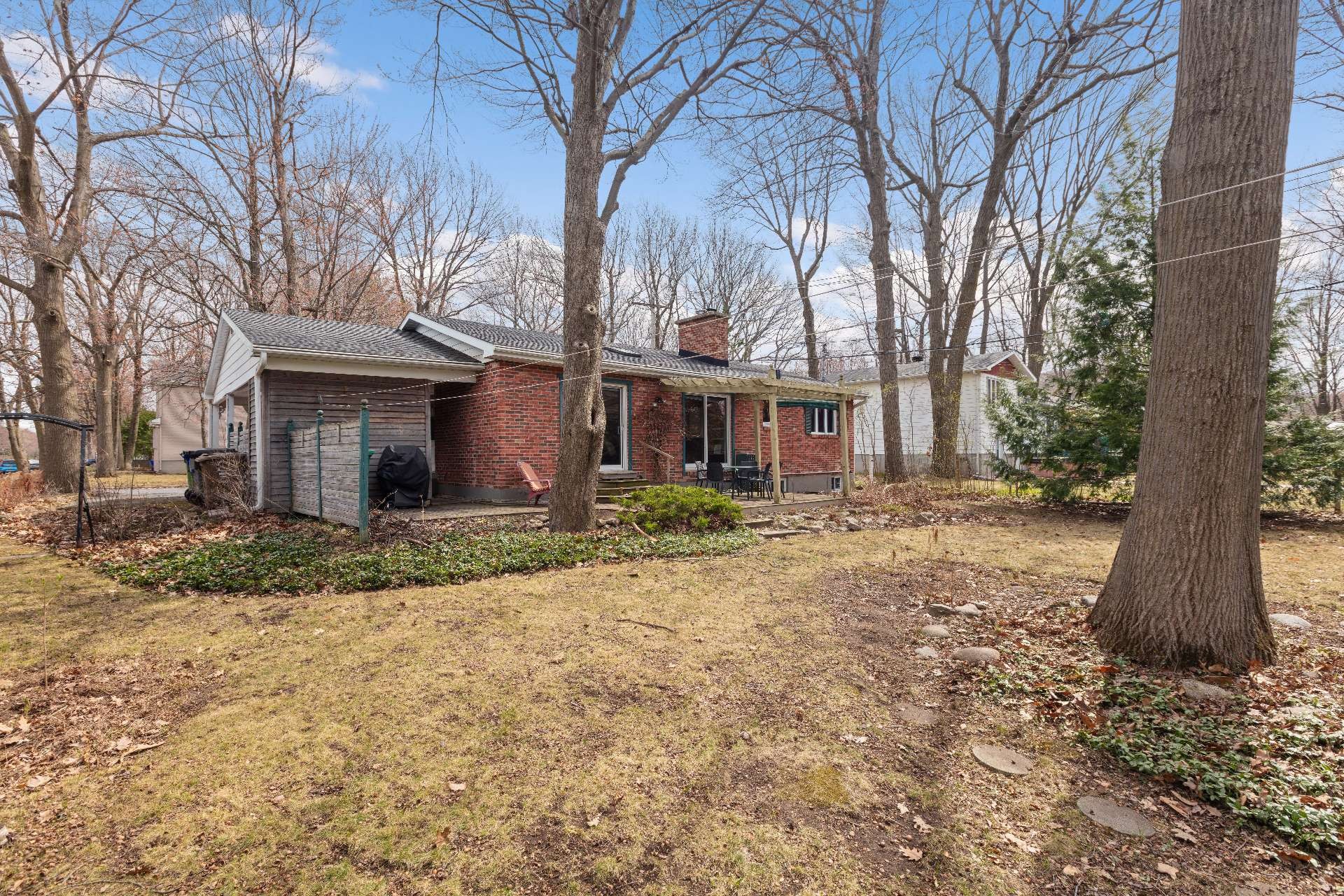 









78


Av. du Lac

,
Sainte-Julie,




QC
J3E2Y9

