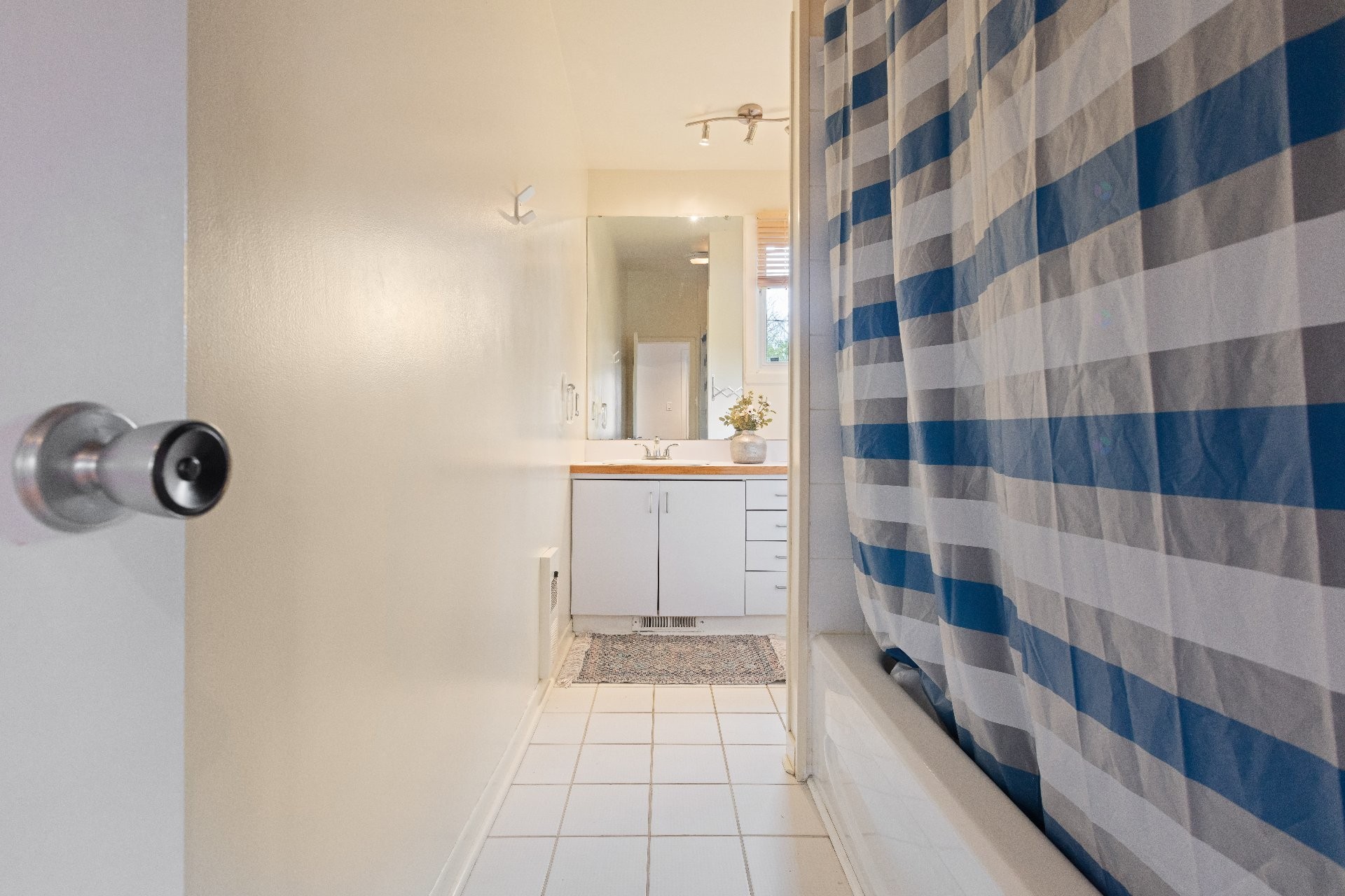 









78


Av. du Lac

,
Sainte-Julie,




QC
J3E2Y9

