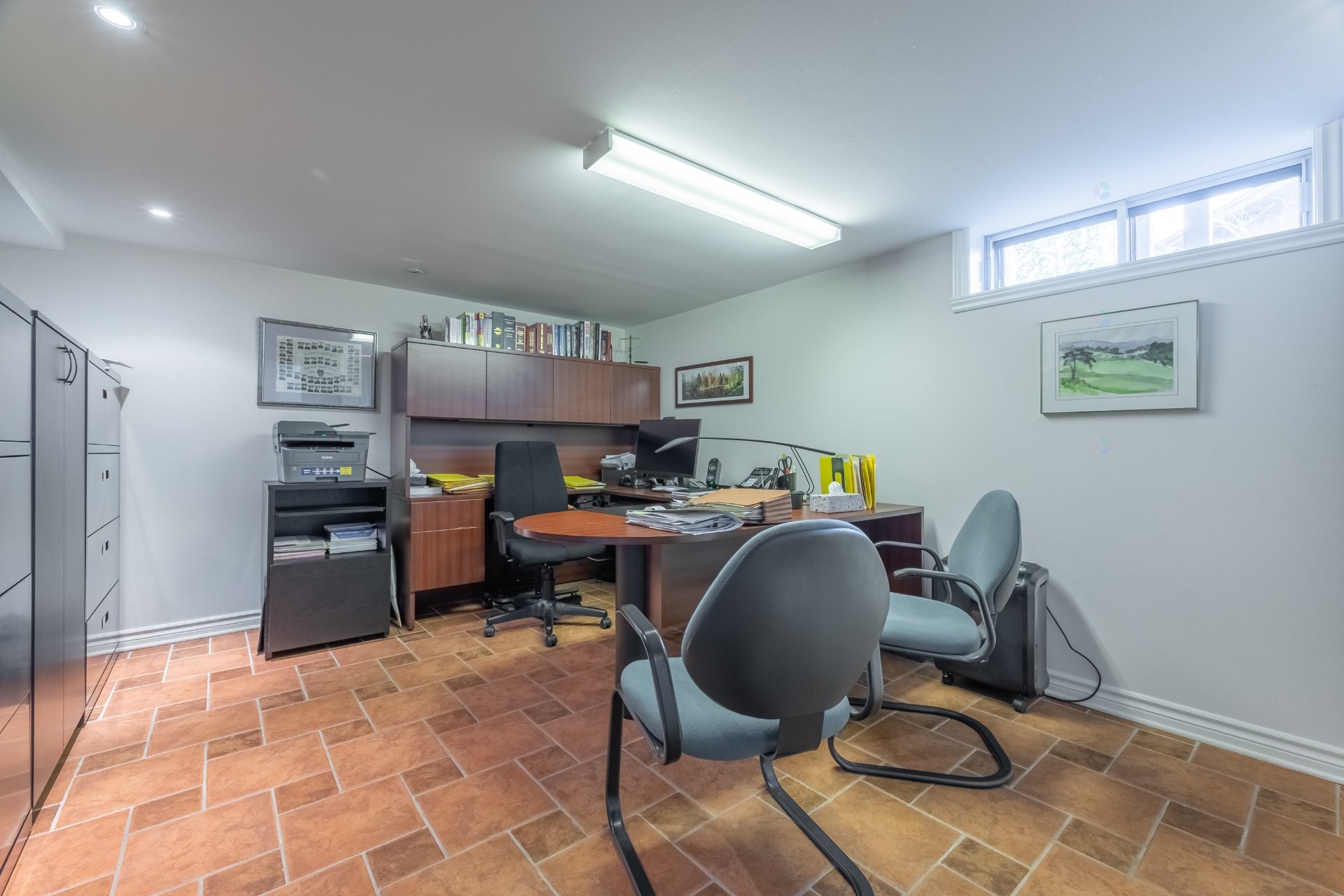 









105


Av. de Brixton

,
Saint-Lambert,




QC
J4P3A1

