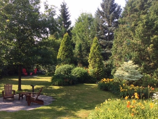 









105


Av. de Brixton

,
Saint-Lambert,




QC
J4P3A1

