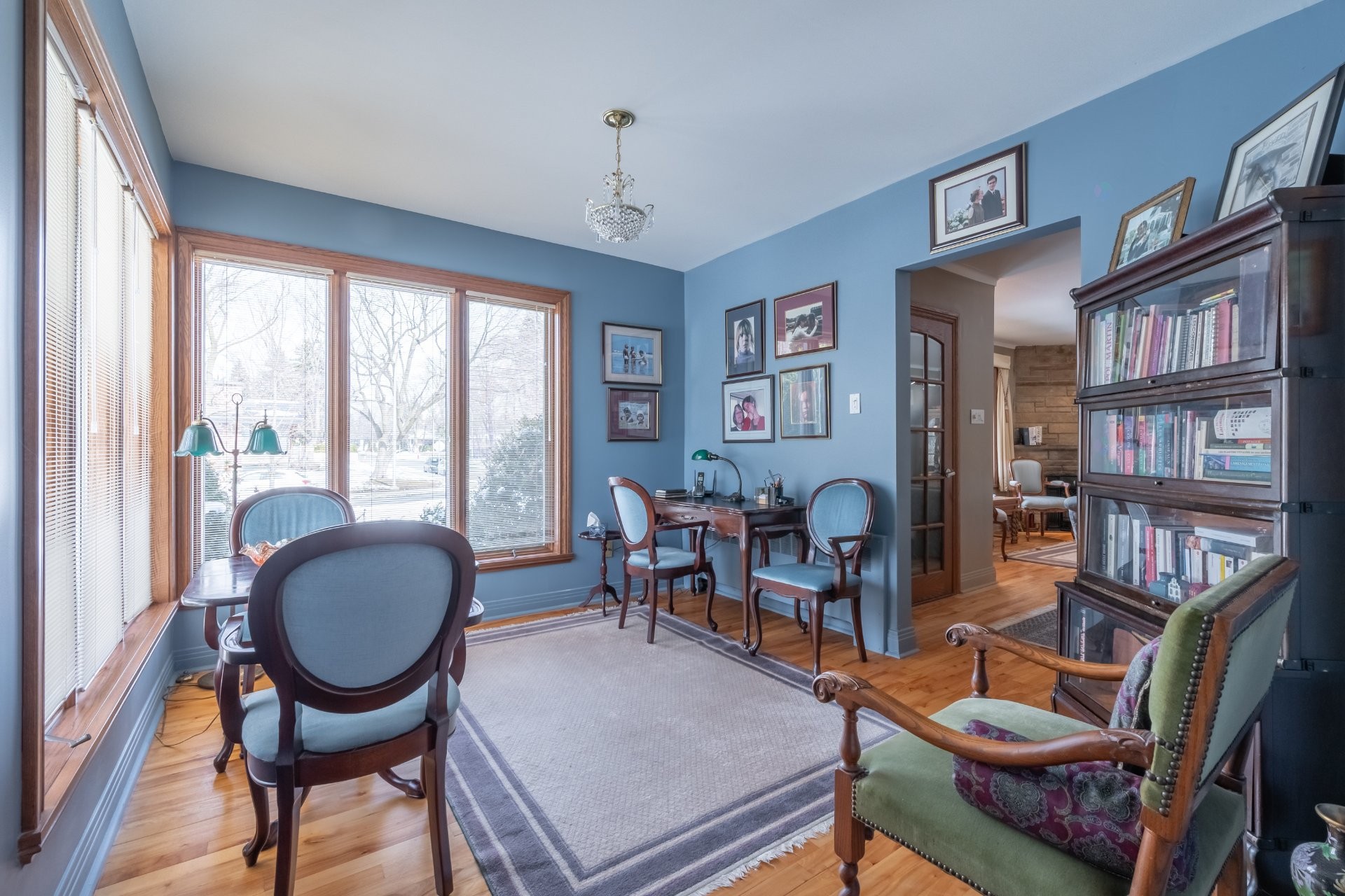 









105


Av. de Brixton

,
Saint-Lambert,




QC
J4P3A1

