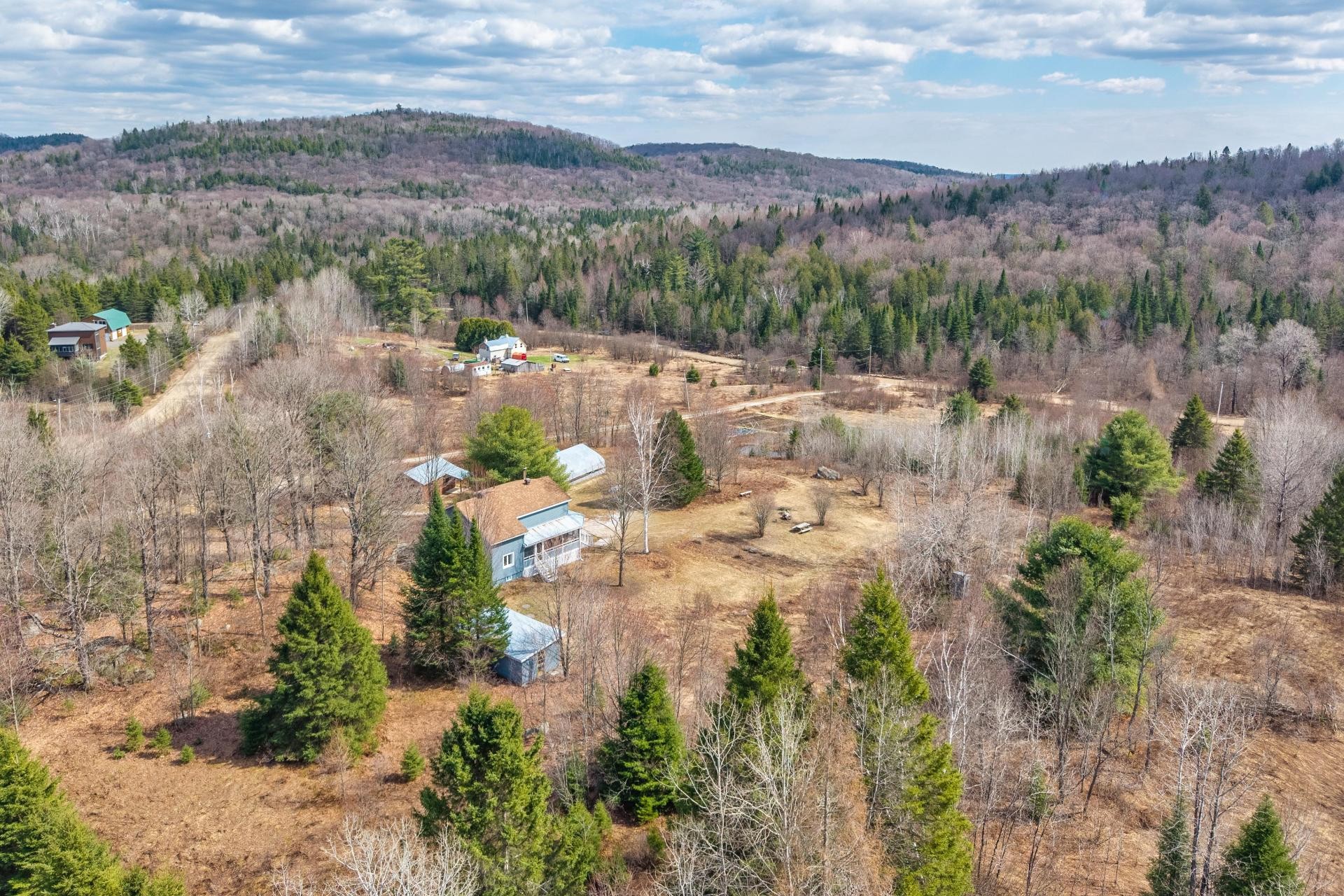 









521Z


Mtée Major

,
Boileau,







QC
J0V1N0

