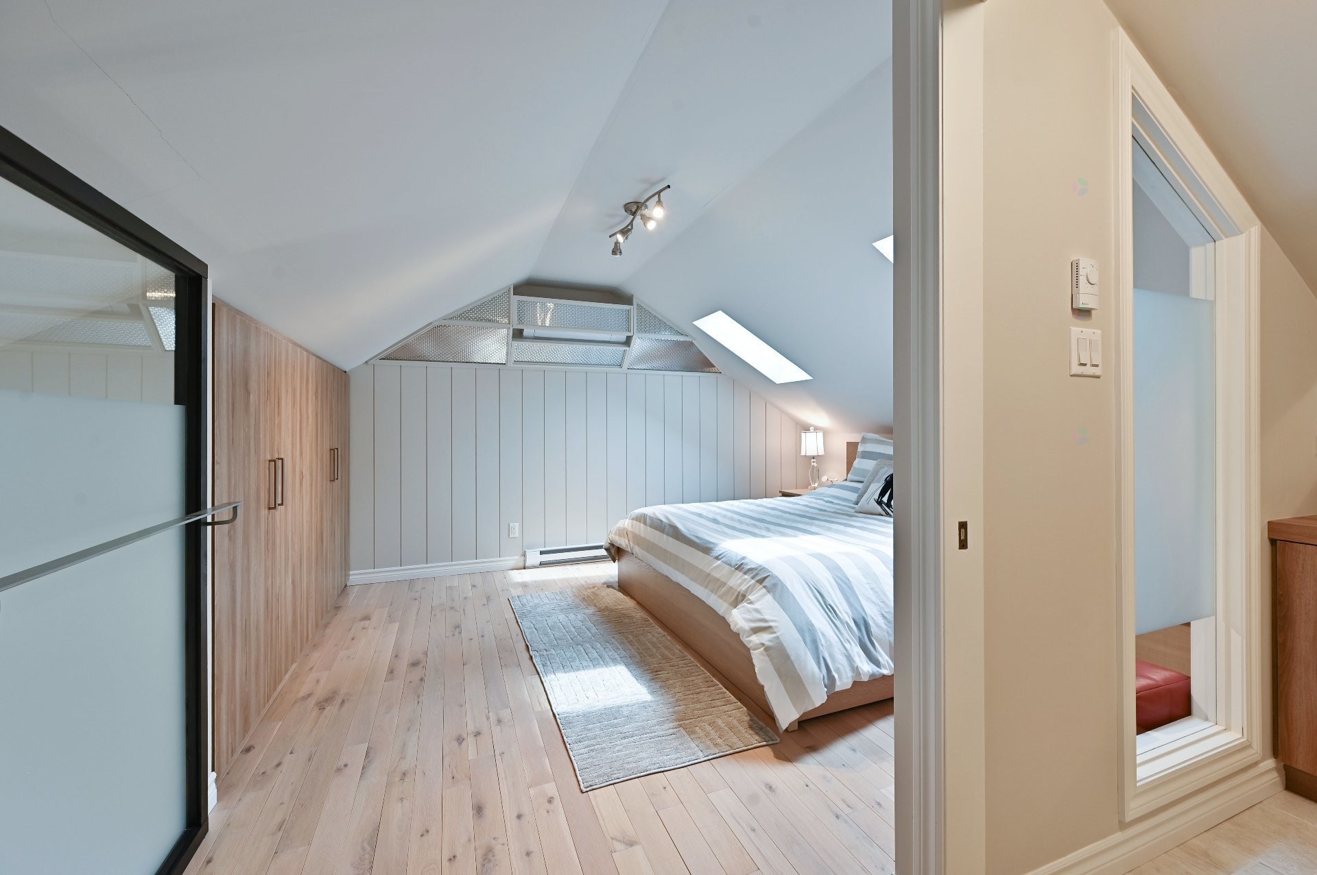









566


Ch. du Skieur

,
Piedmont,




QC
J0R1R3

