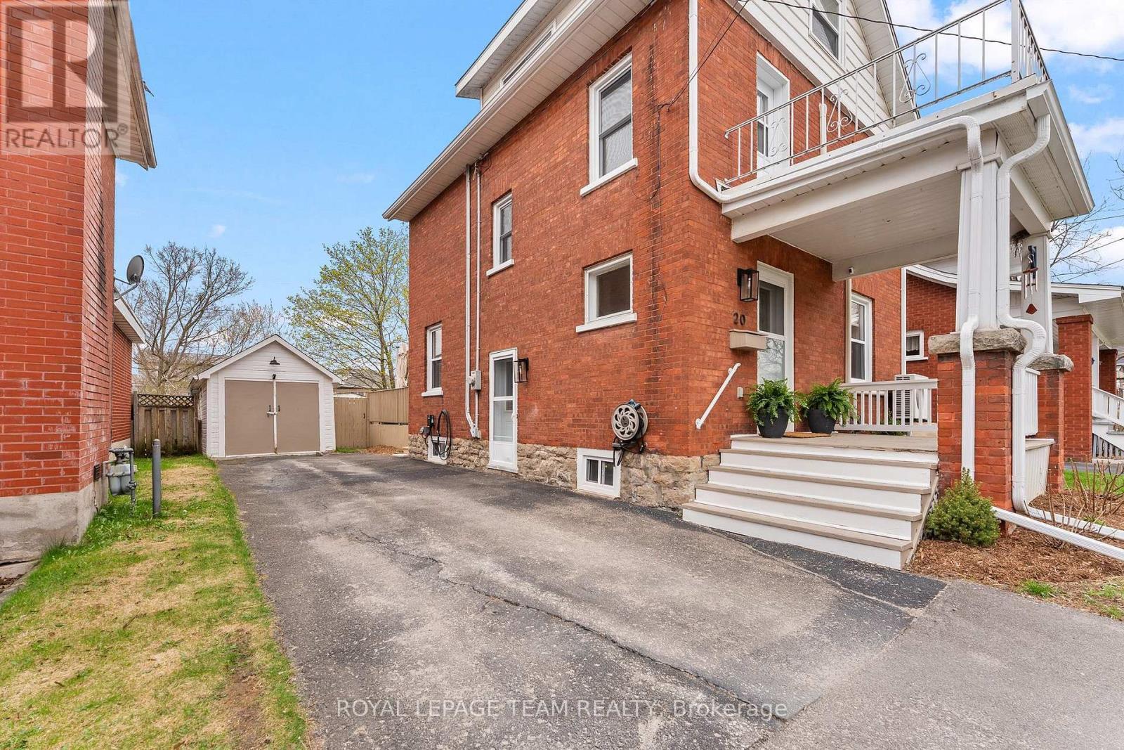 












20 JAMES STREET

,
Smiths Falls,




Ontario
K7A1W8


