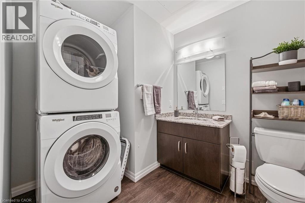 












35 KINGSBURY Square Unit# 121

,
Guelph,




Ontario
N1L0J4

