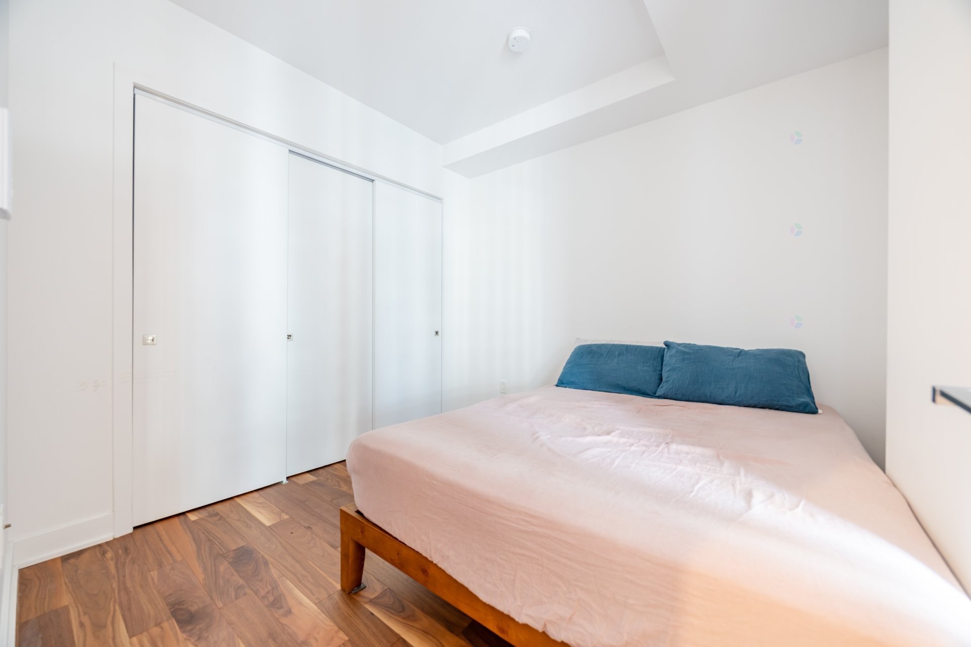 









2060


Rue Peel

, 805,
Montréal (Ville-Marie),




QC
H3A0J1


