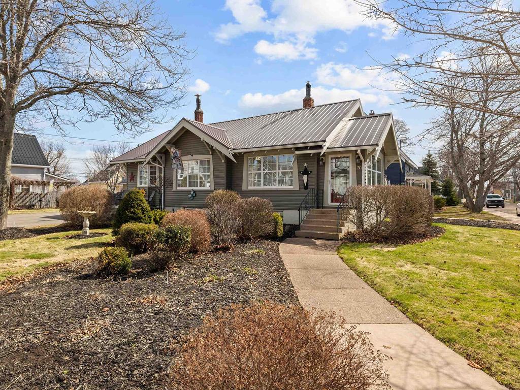 












135 GRANVILLE

,
Summerside,




PE
C1N 3A1

