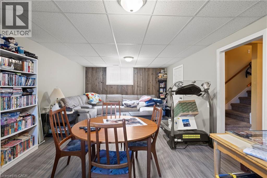 












179 VANCOUVER Street

,
London,




Ontario
N5W4R5

