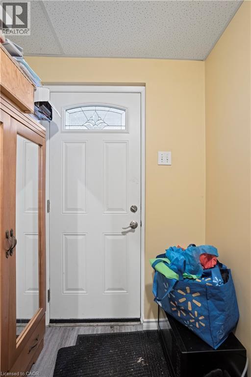 












179 VANCOUVER Street

,
London,




Ontario
N5W4R5

