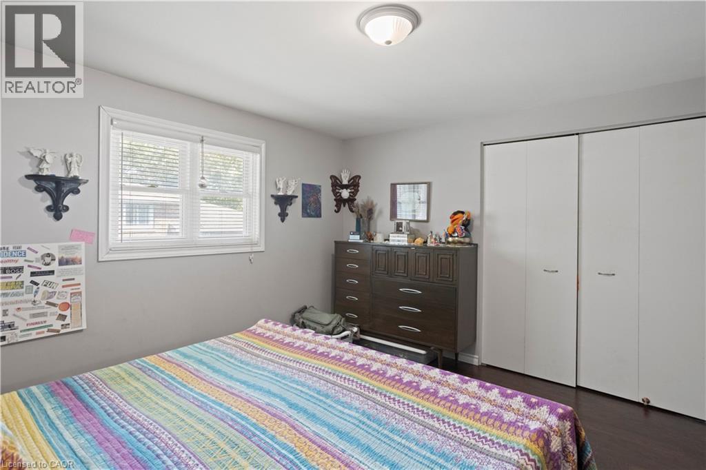 












179 VANCOUVER Street

,
London,




Ontario
N5W4R5

