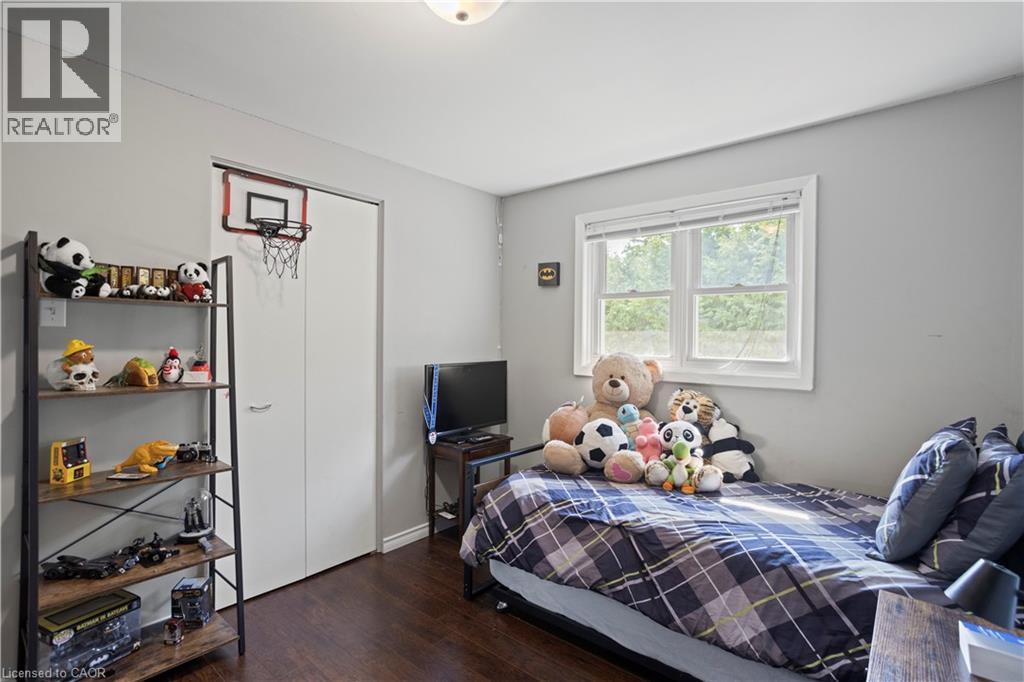 












179 VANCOUVER Street

,
London,




Ontario
N5W4R5

