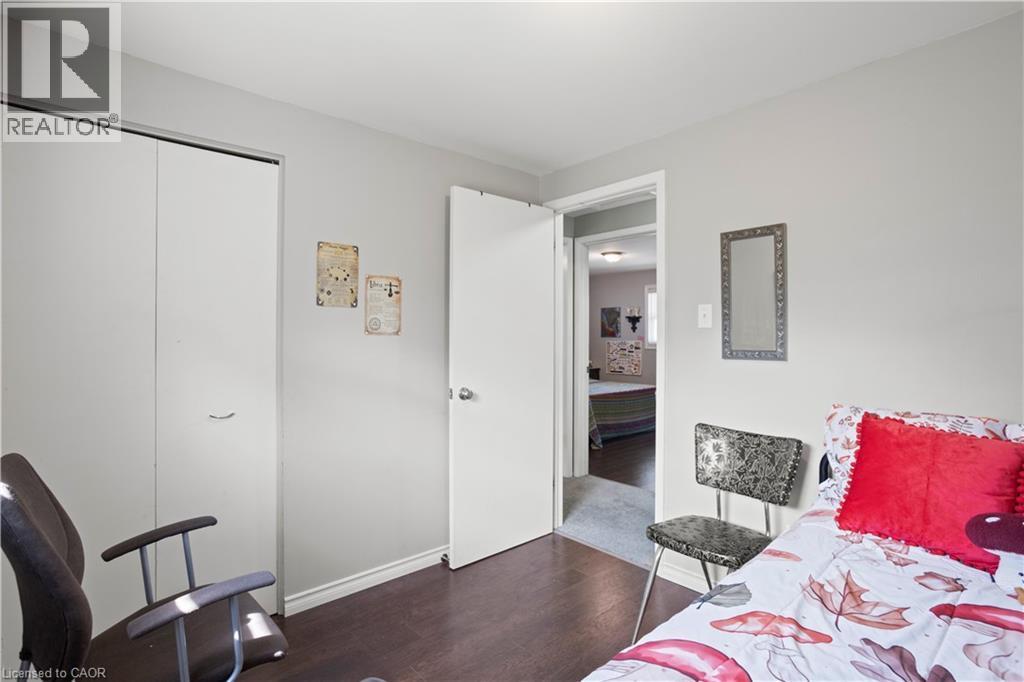 












179 VANCOUVER Street

,
London,




Ontario
N5W4R5


