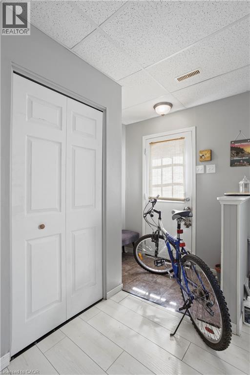 












179 VANCOUVER Street

,
London,




Ontario
N5W4R5

